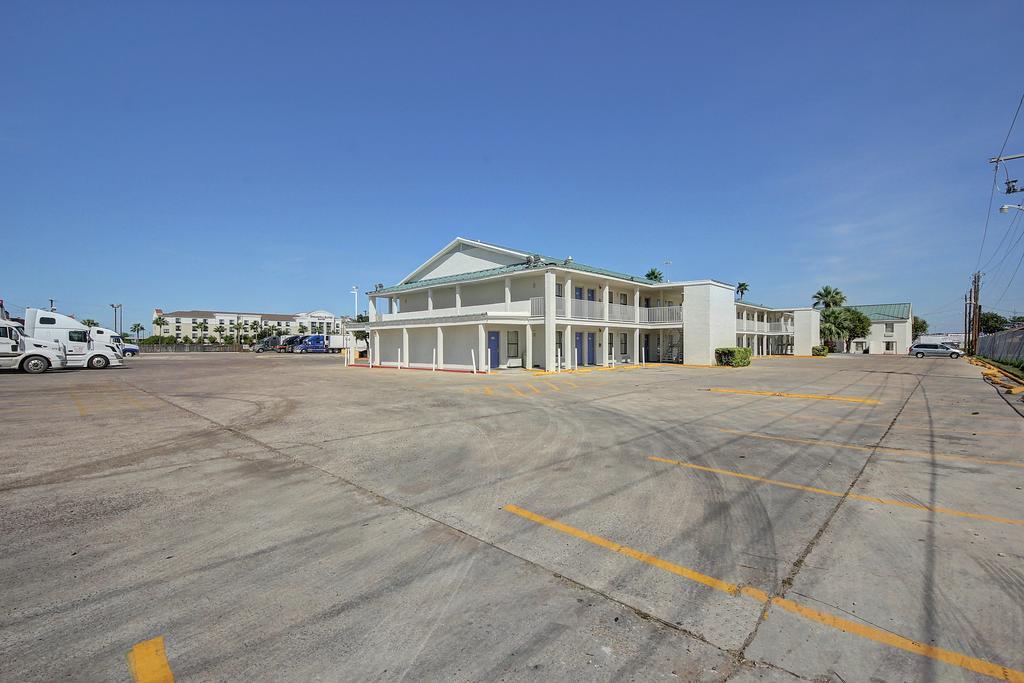 Motel 6-Laredo, Tx - North I-35 Exterior foto