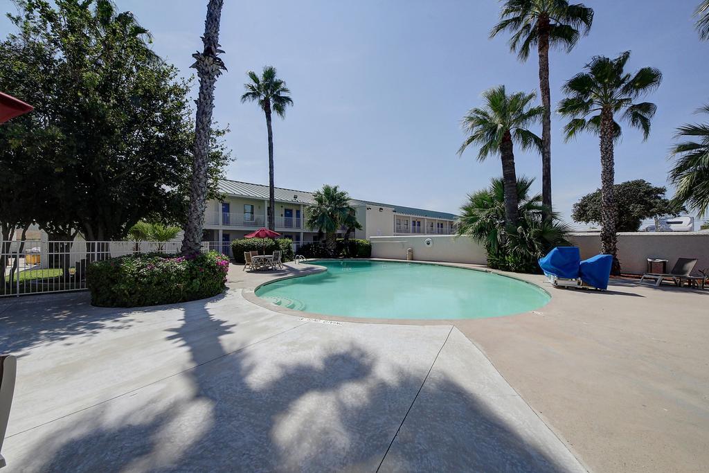 Motel 6-Laredo, Tx - North I-35 Exterior foto