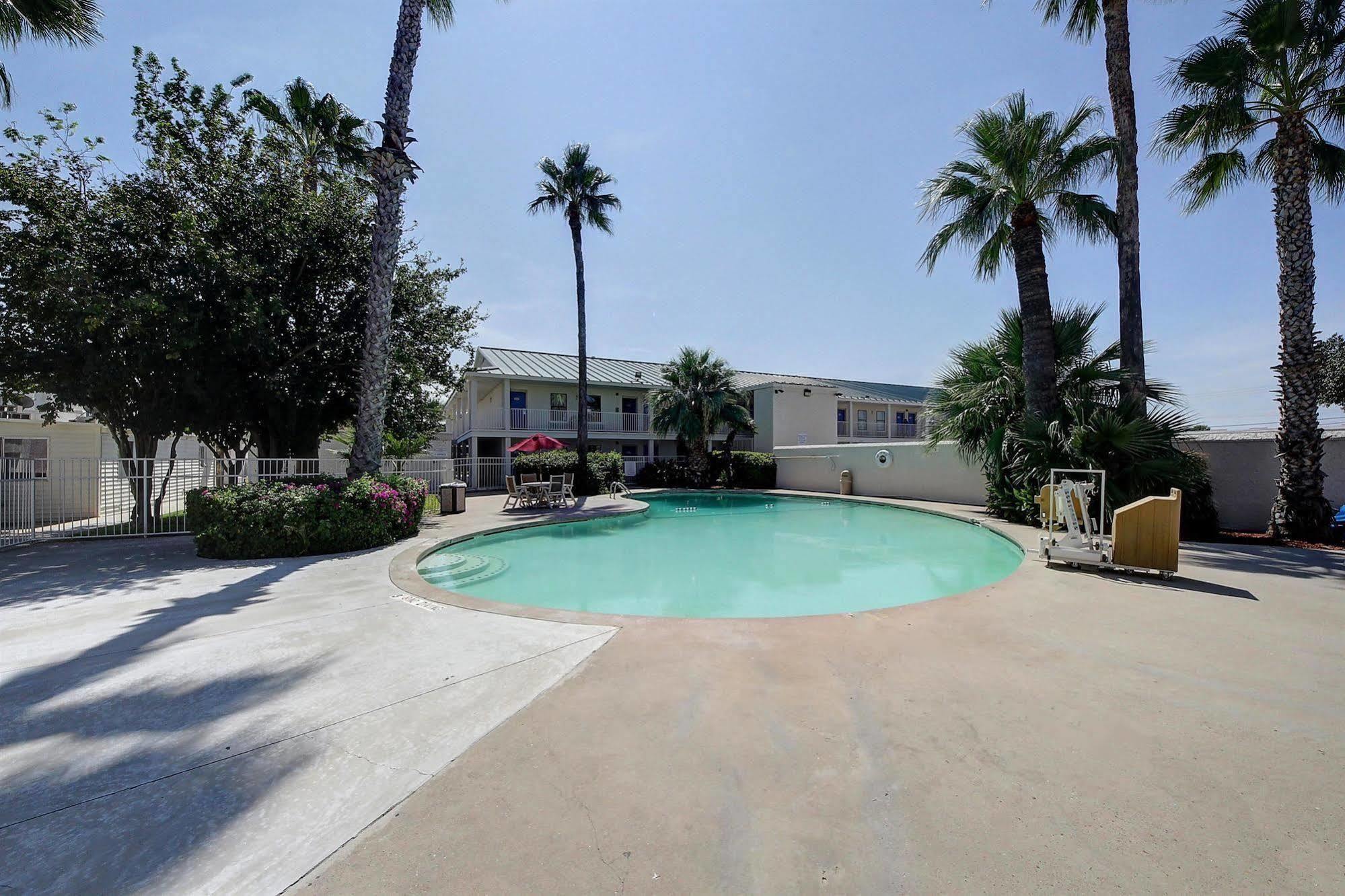 Motel 6-Laredo, Tx - North I-35 Exterior foto